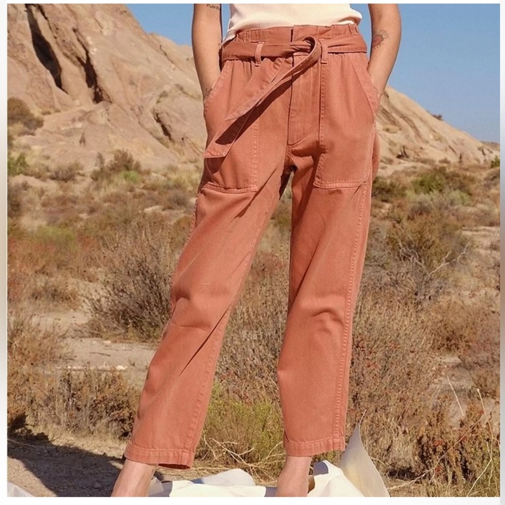 AMO Paperbag pants in suntan